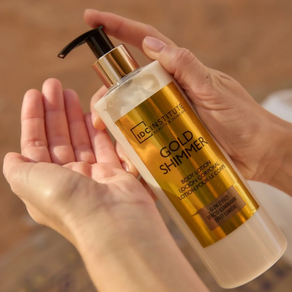 IDC Gold Shimmer rozjasňující tělové mléko 400 ml