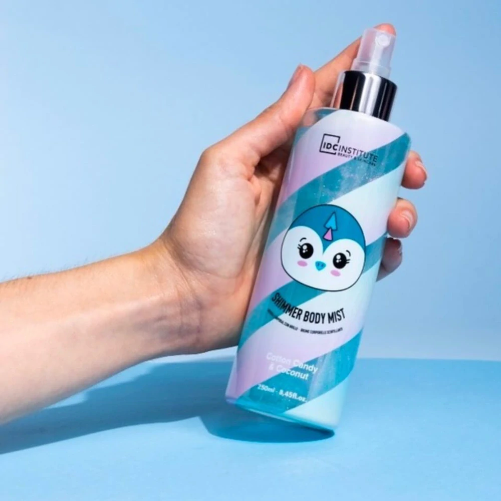 IDC Institute Cute Animals Shimmer tělová mlha s jemným třpytem Penguin 250 ml