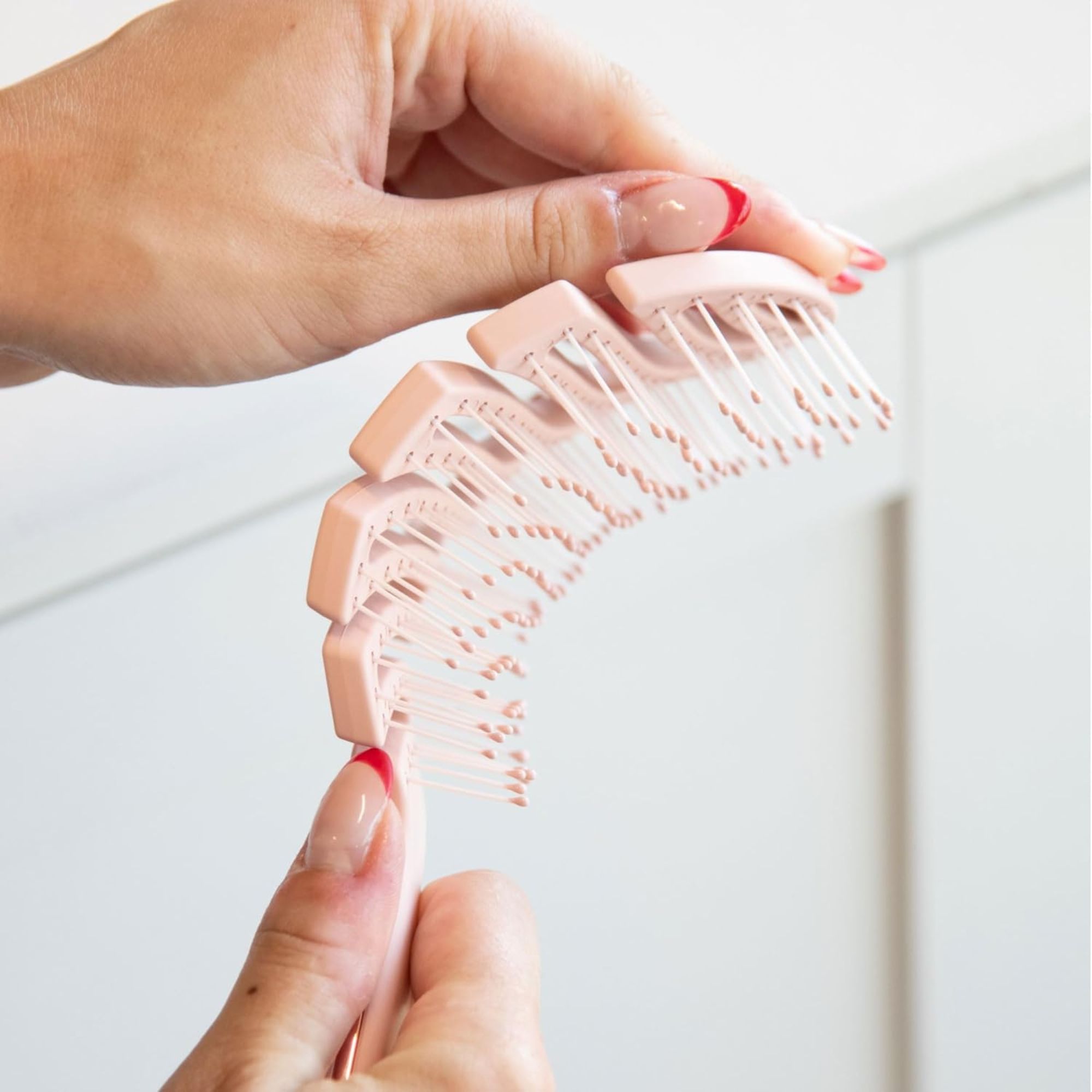 Framar Flex Brush Champagne flexibilní kartáč na vlasy