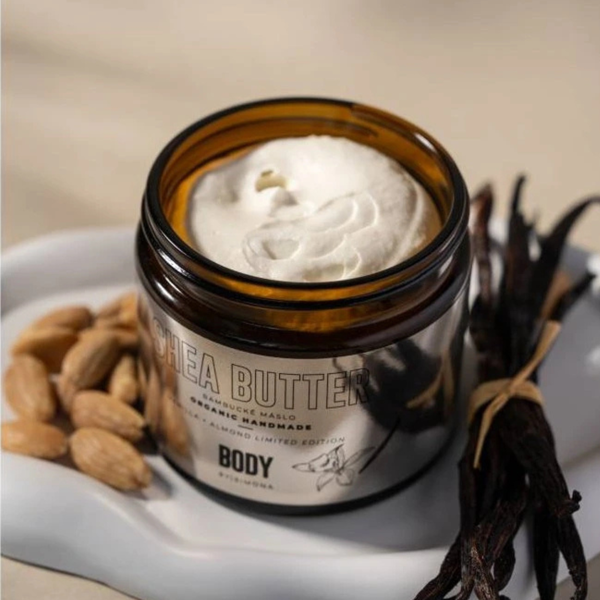 Body by Simona Vanilla & Almond bambucké máslo pro hydrataci 250 ml
